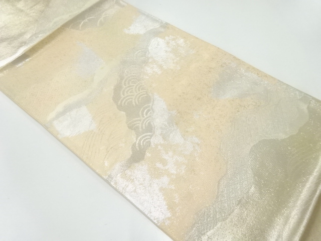 アンティーク　霞取りに古典柄模様織出し袋帯（材料）